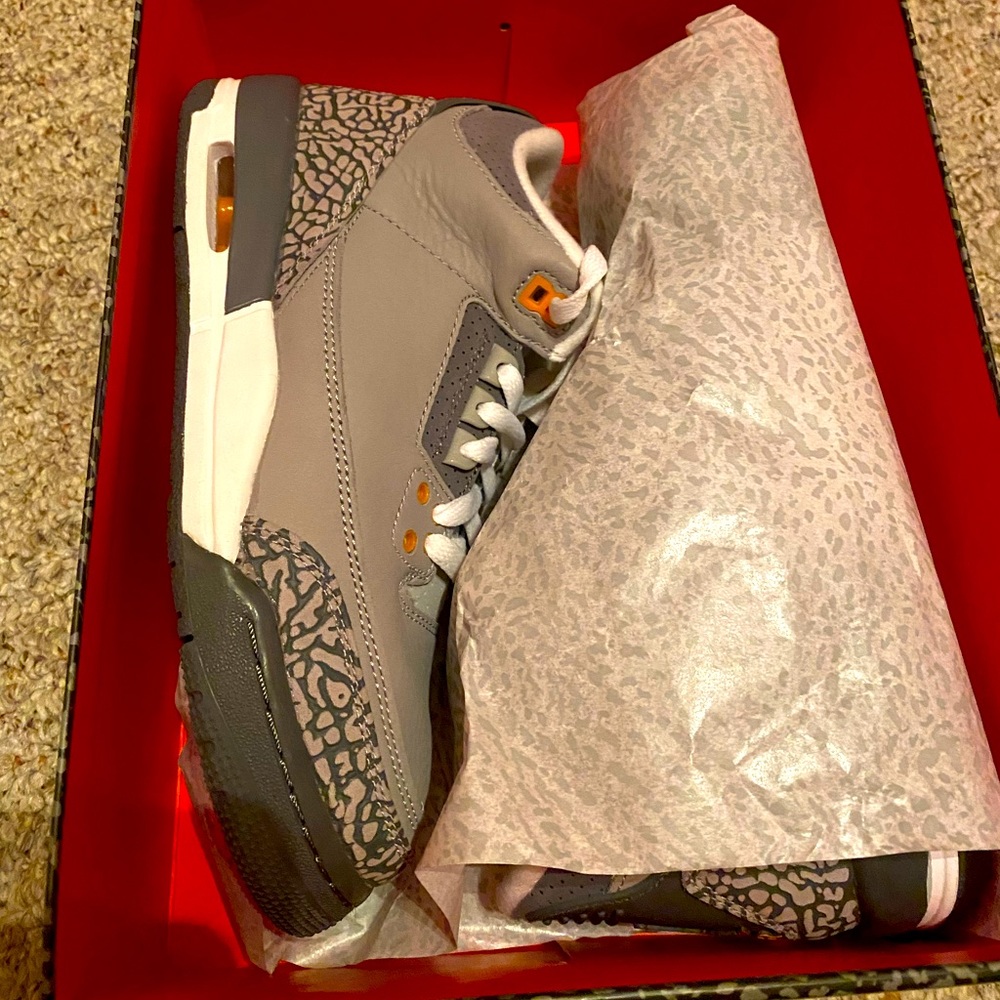 Cool Grey Retro 3 Air Jordan’s Size 6Y youth